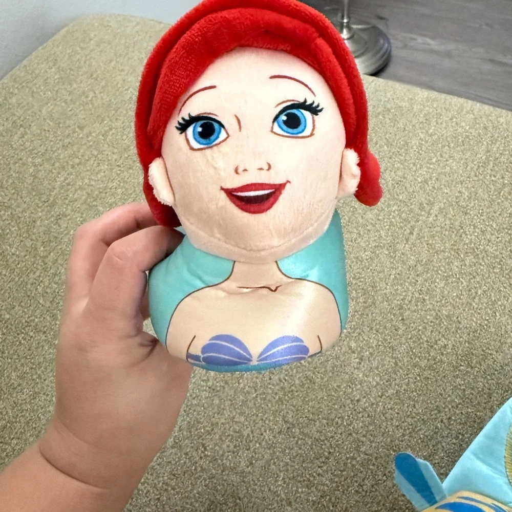Disney Ariel and Flounder Kids Slippers - Red and Yellow Sz 9/10